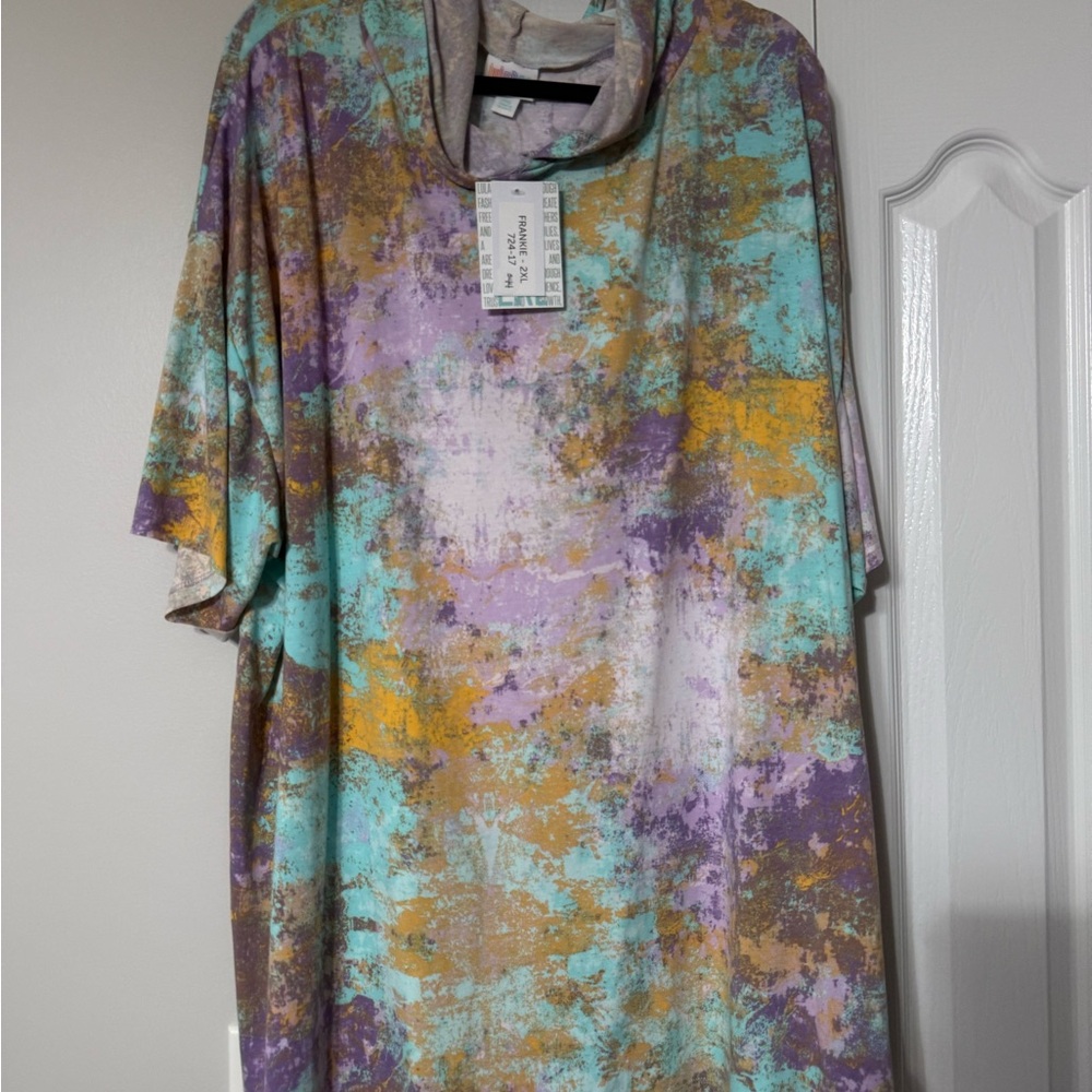 LuLaRoe 2XL Frankie Short Sleeve Hoodie